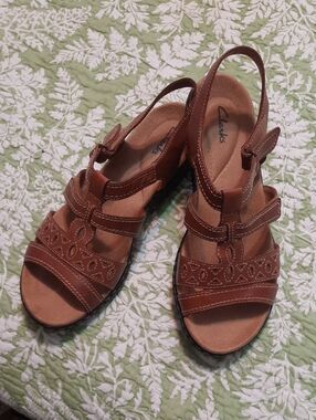 Clarks Women's Brown Leather Slingback Sandals